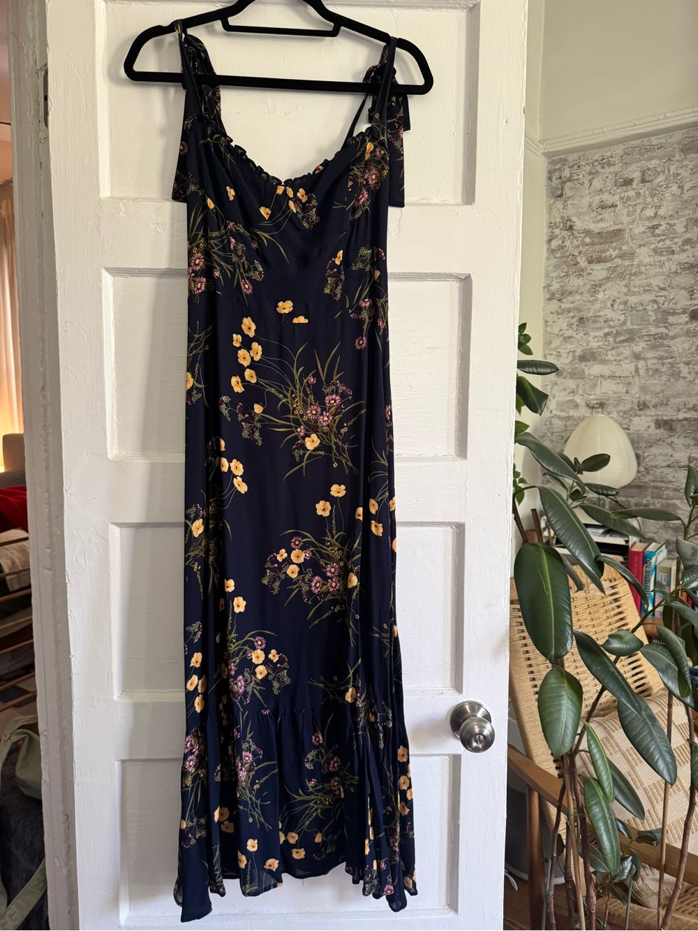 Reformation Niki Floral Tie-Shoulder Midi Dress - Picture 3 of 9
